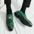 Men's black Korean style business casual shoes with pointed toe and sewing line details