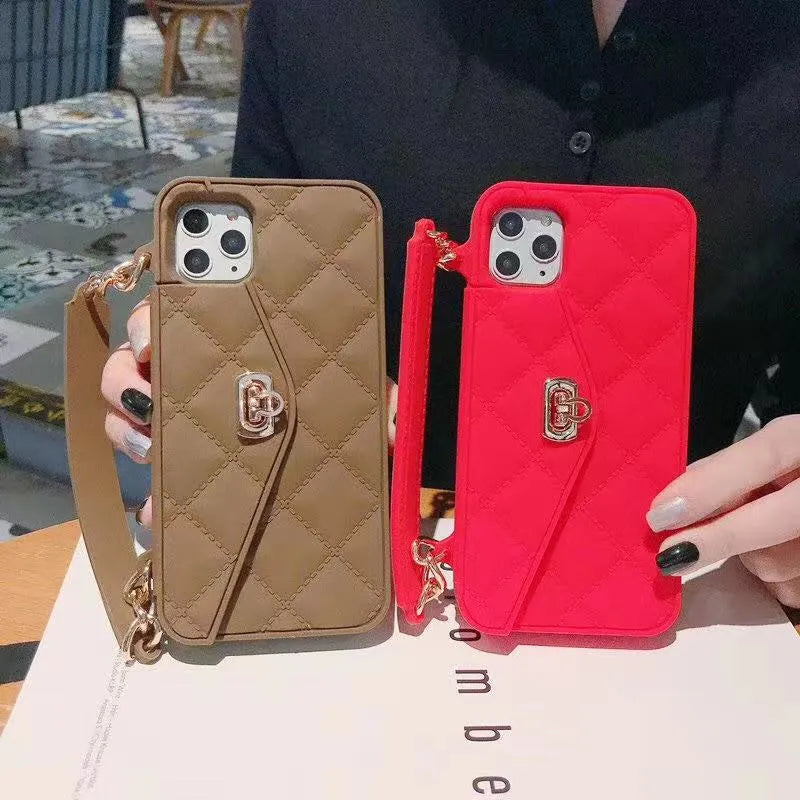 Luxury silicone mobile phone case with inclined pearl chain lanyard for iPhone in beige colour