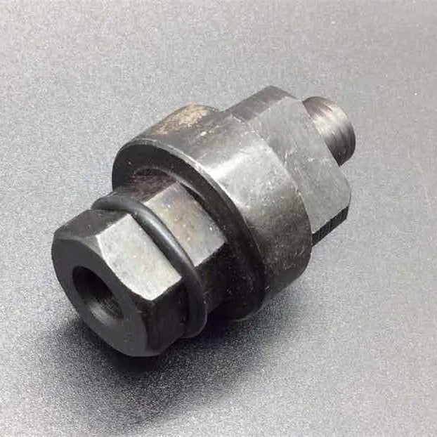 Aodi T40058 special service tool, a crankshaft rotating sleeve for engine timing with directional arrows.
