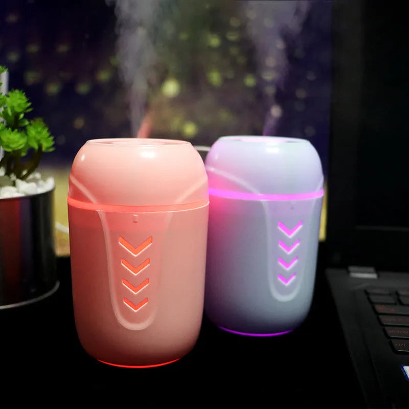 Portable car humidifier in columnar design with 200ml capacity and aromatherapy function