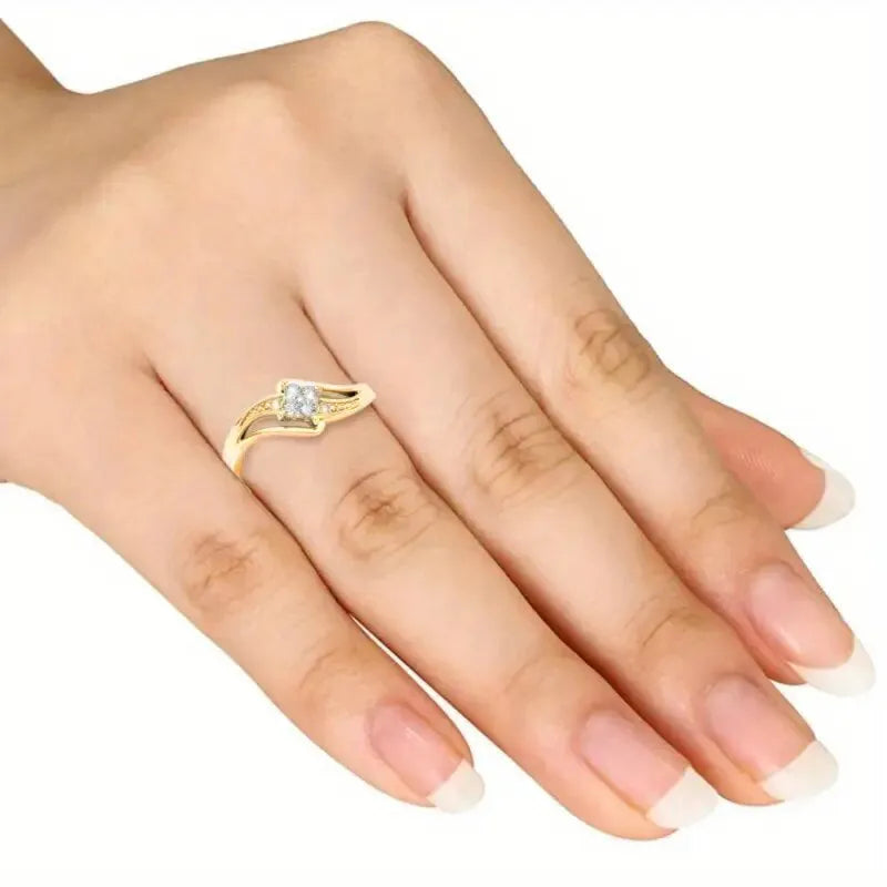 Women's copper diamond ring with micro inlaid zircon geometric design in yellow gold colour