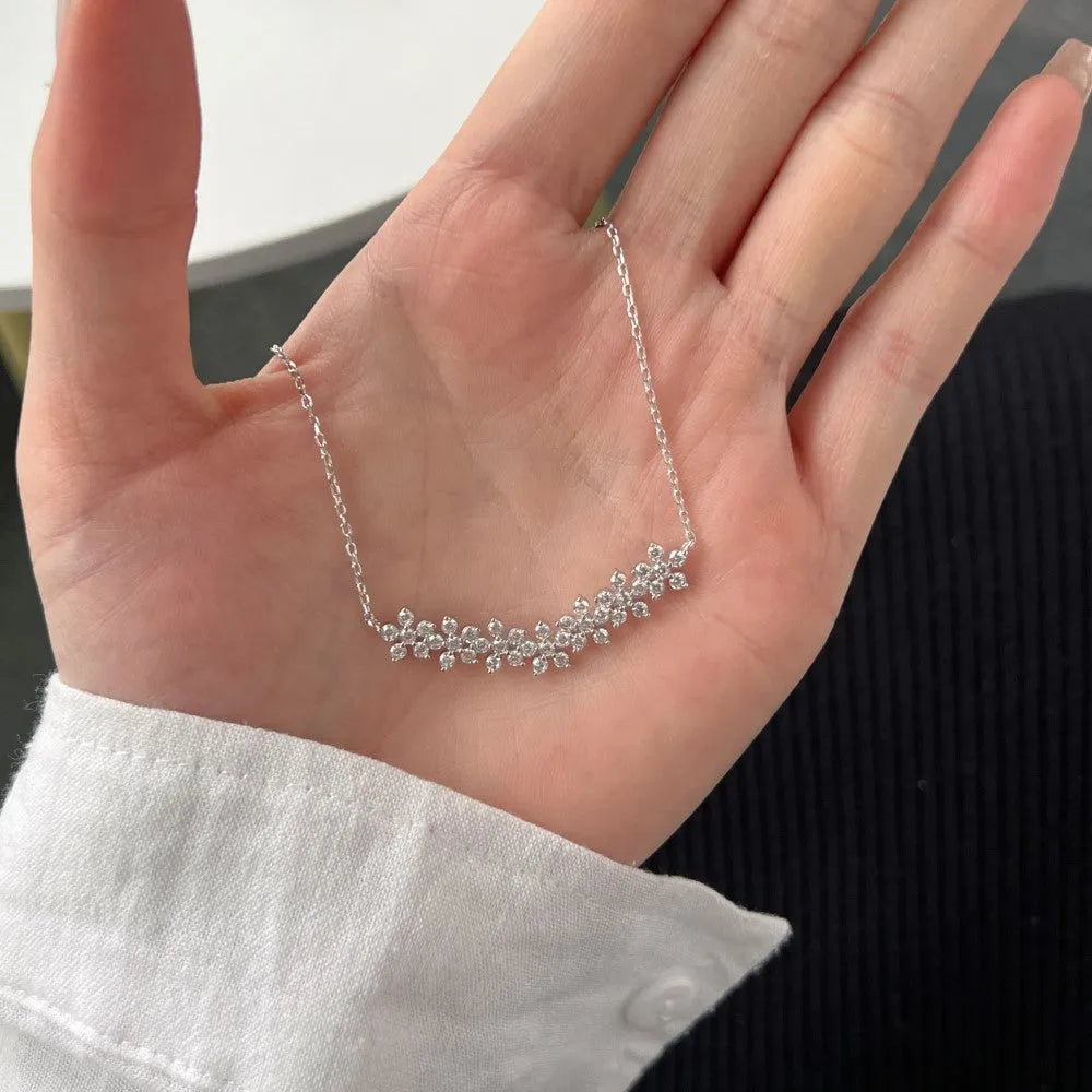 Women's five petal flower zircon necklace in 925 silver with platinum colour electroplated finish