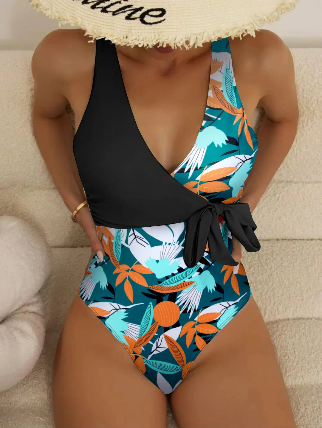 Women's high-waist one-piece swimsuit with printed pattern in polyester and nylon fabric