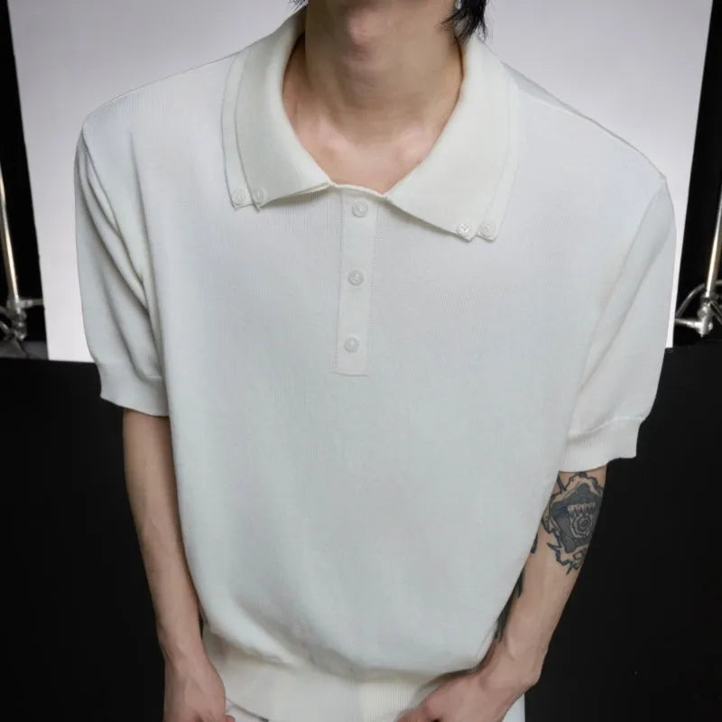 Men's loose-fit short-sleeve polyester shirt with a double lapel collar in solid colour.