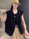 Women's short loose-fitting polyester vest in milky white with pocket details