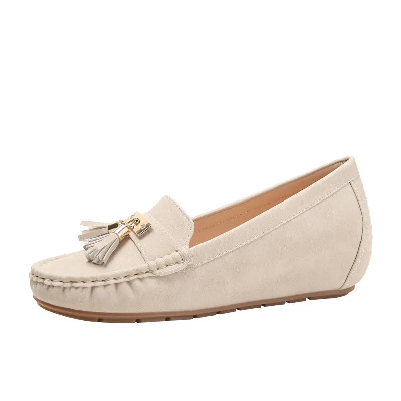 Women's nude height increasing insole casual shoes with round toe and oversleeve design.