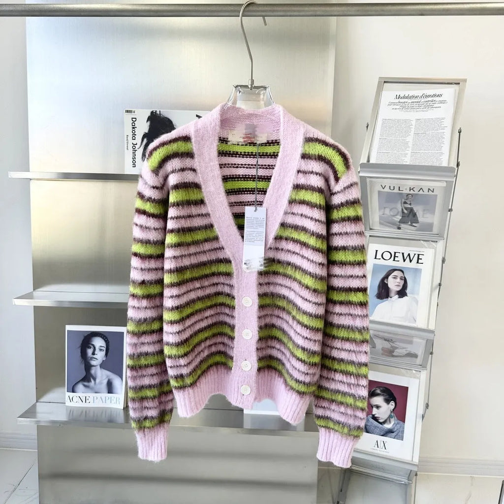 Pink wool knit cardigan sweater in socialite style with contrast colour details