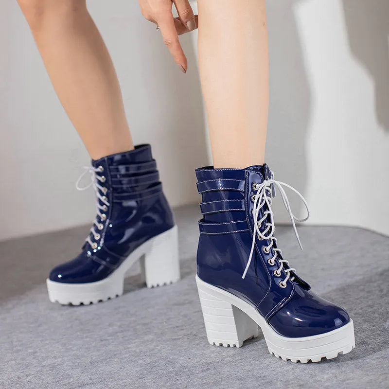 Women's black thick-heeled ankle boots with round toe and front lace-up design