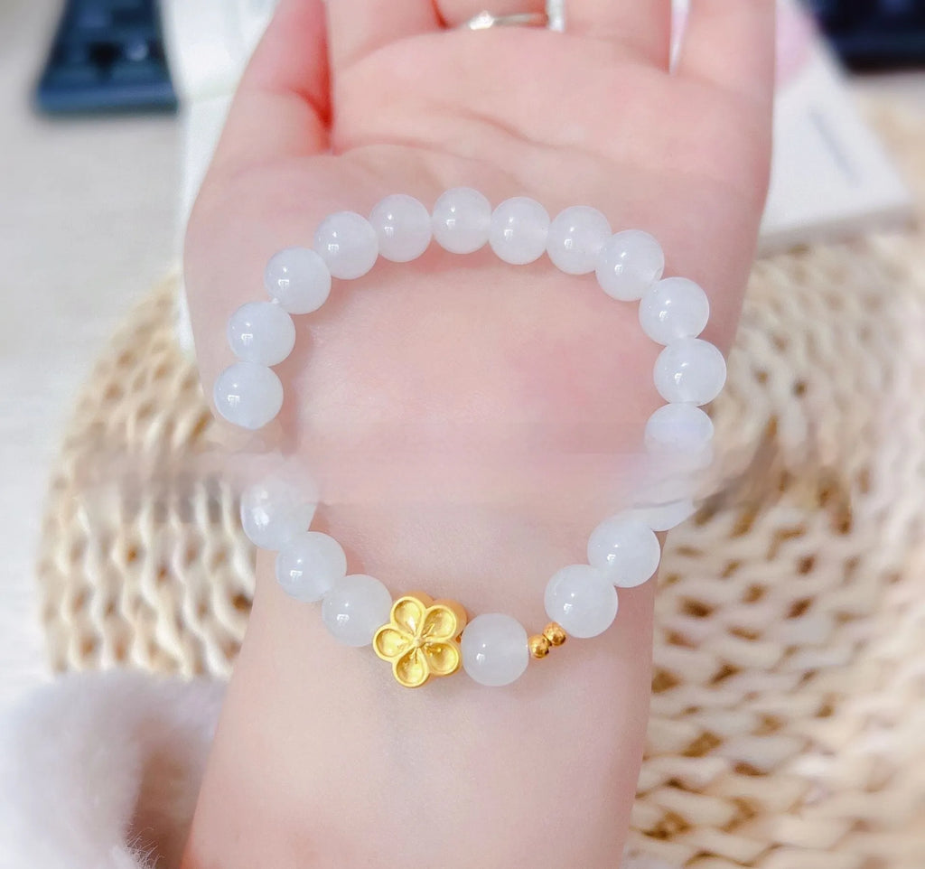 Women's aquamarine crystal bracelet with dopamine colours and mixed materials