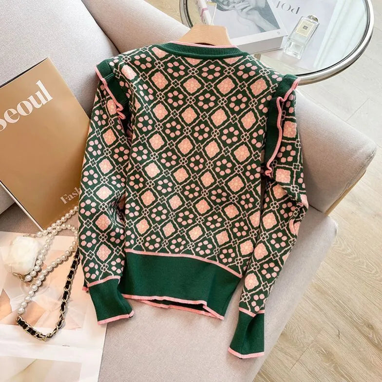 Green printed women's loose fit sweater with long sleeves and casual styling