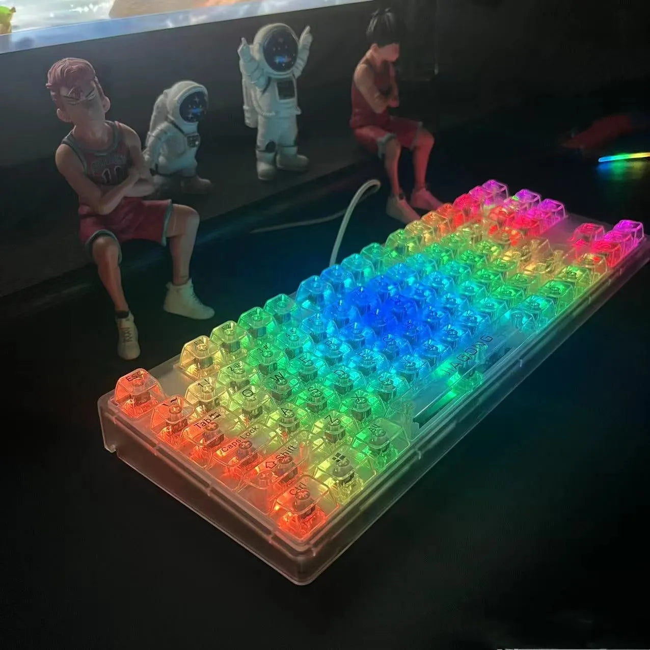 Transparent plastic mechanical keyboard key cap set with 132 pieces arranged for full keyboard coverage