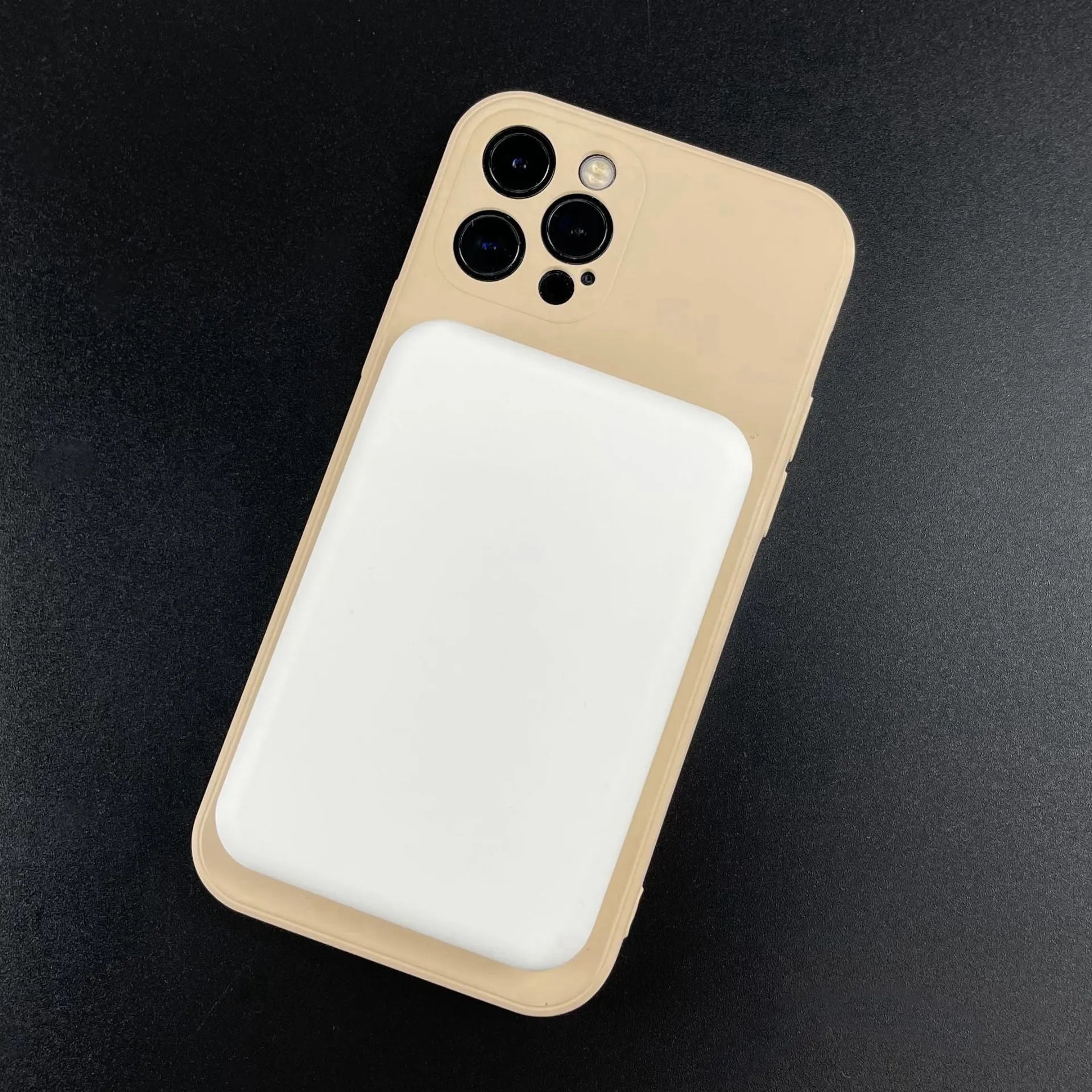 White magnetic wireless charger power bank with 5000mAh battery capacity