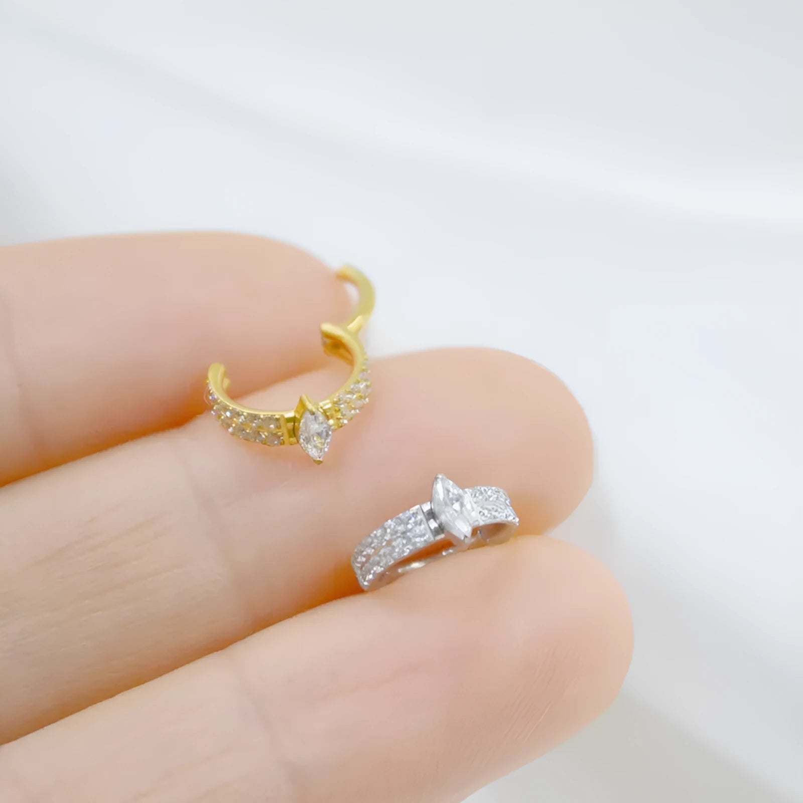 316L titanium steel heart-shaped earrings with zircon stones in 1.2x8mm size