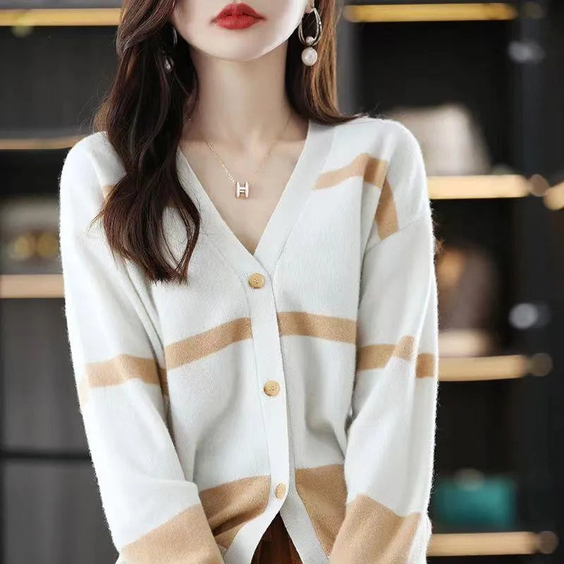 Women's striped knitted cardigan with 3D pattern, V-neck and button front in four colour options