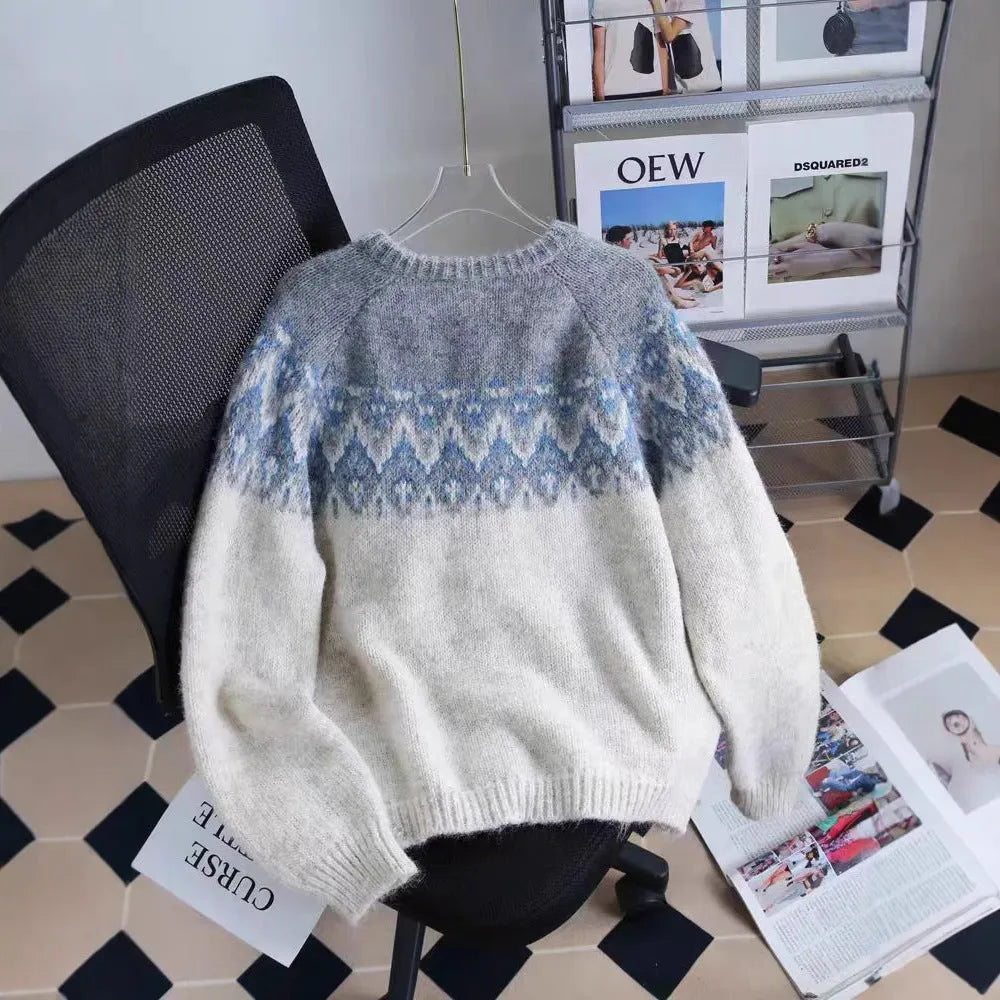 Women's contrast colour jacquard sweater coat in loose fit free size with regular long sleeves