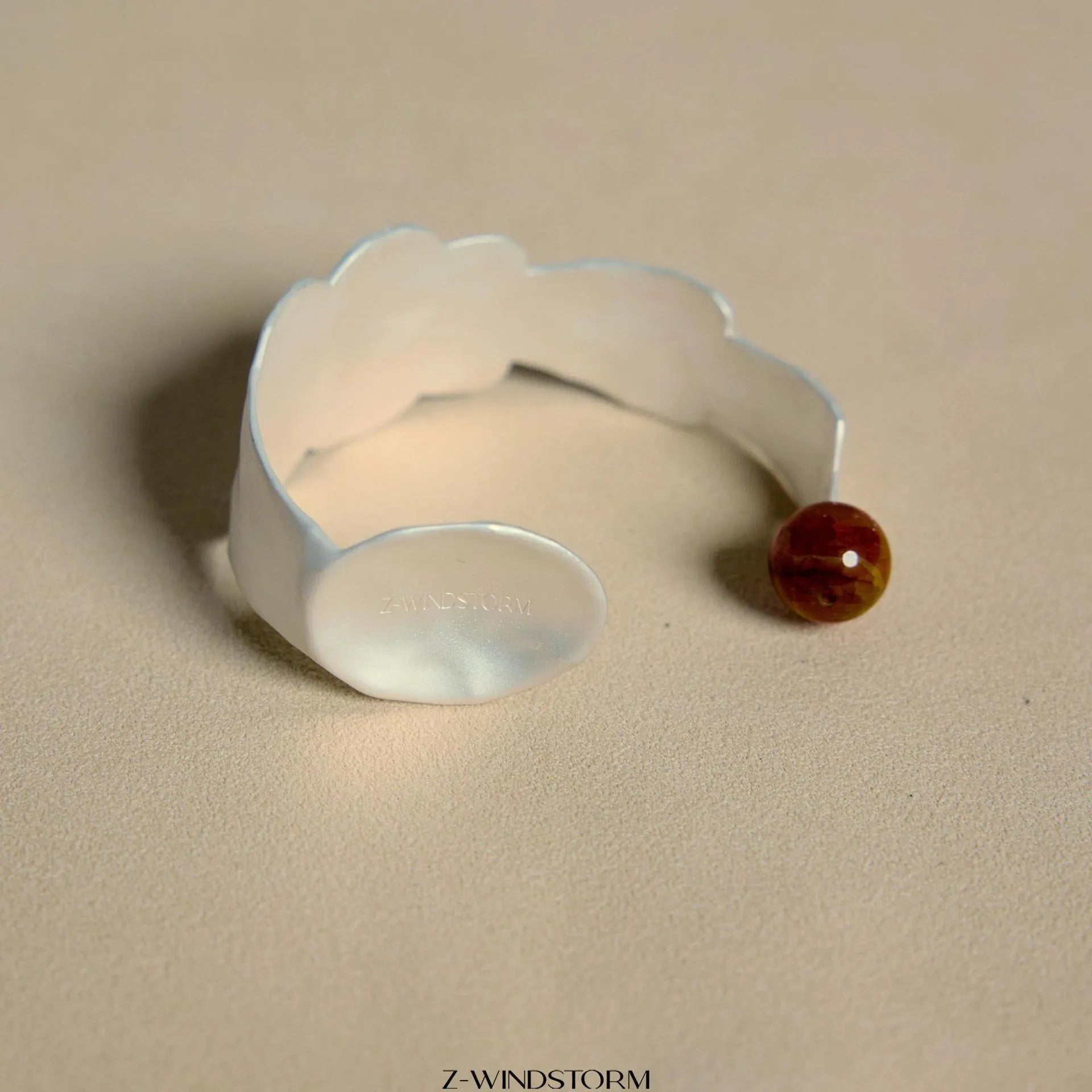 Alloy ring or bracelet with electroplated diamond-shaped decoration and small round spoon stewed pork design