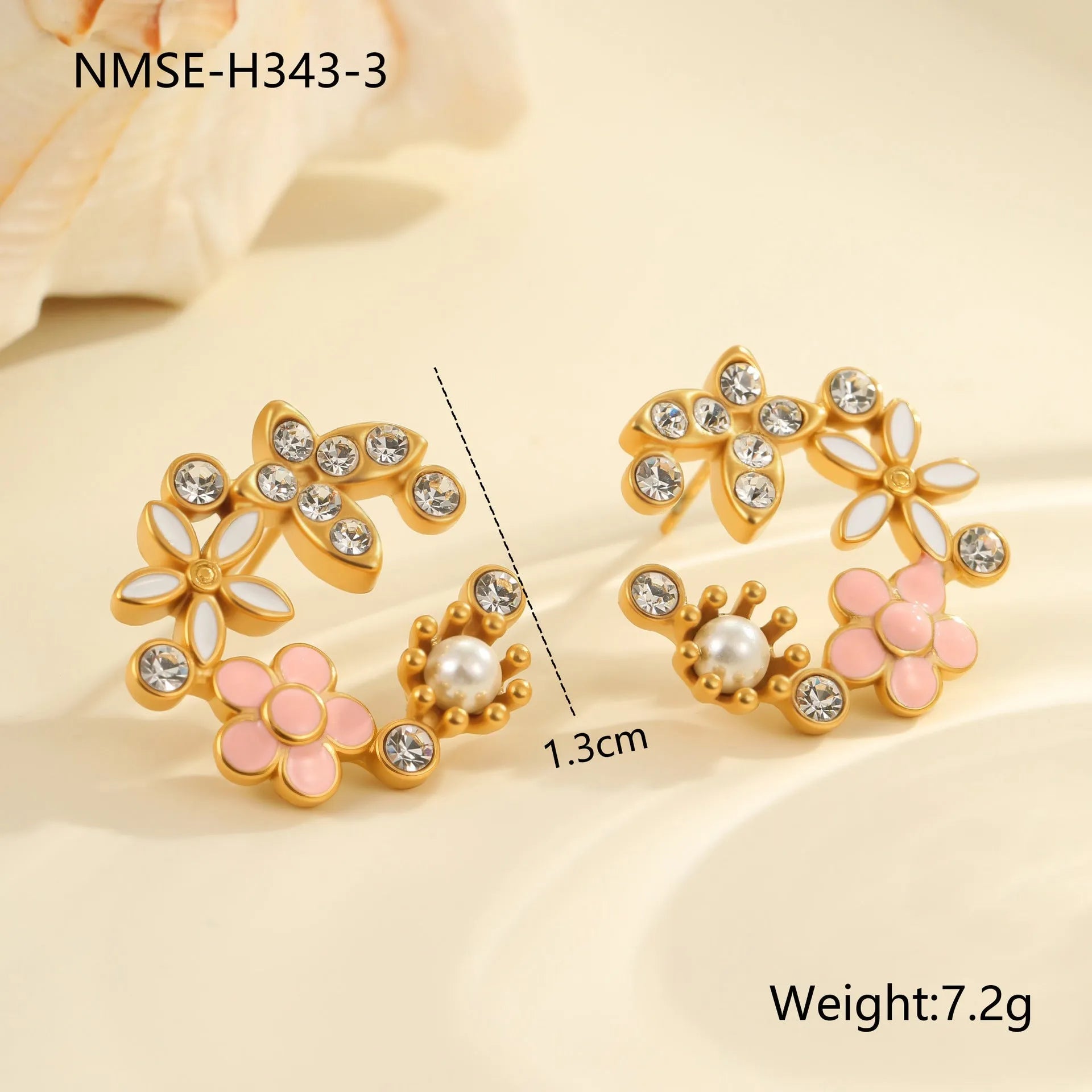 Flower stud earrings with petal design and 18K gold colour electroplating