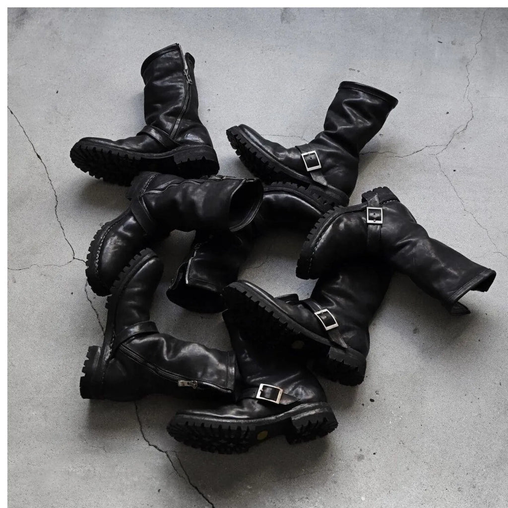 Men's black retro-style Martin ankle boots with a side zipper fastening