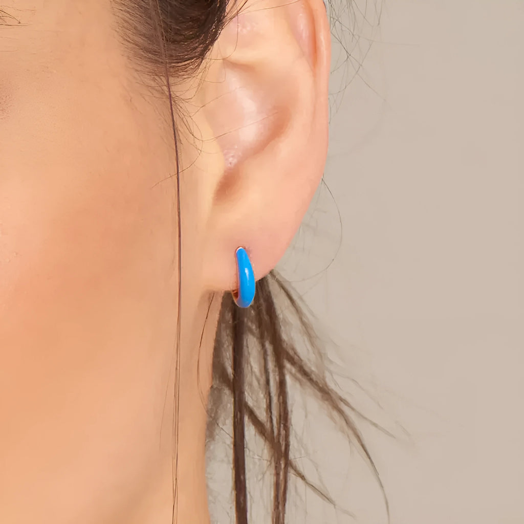 Geometric U-shaped epoxy oval curved earrings in copper with dripping oil finish