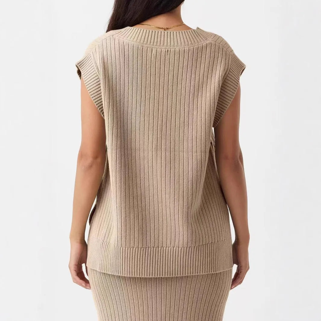 Women's striped V-neck sleeveless vest in camel colour with loose fit
