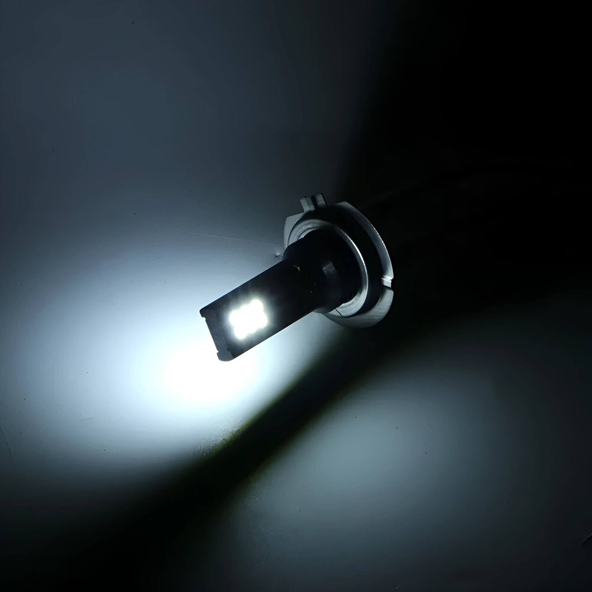 H7 110W LED car fog lights with aluminium housing and 12 SMD 3030 beads