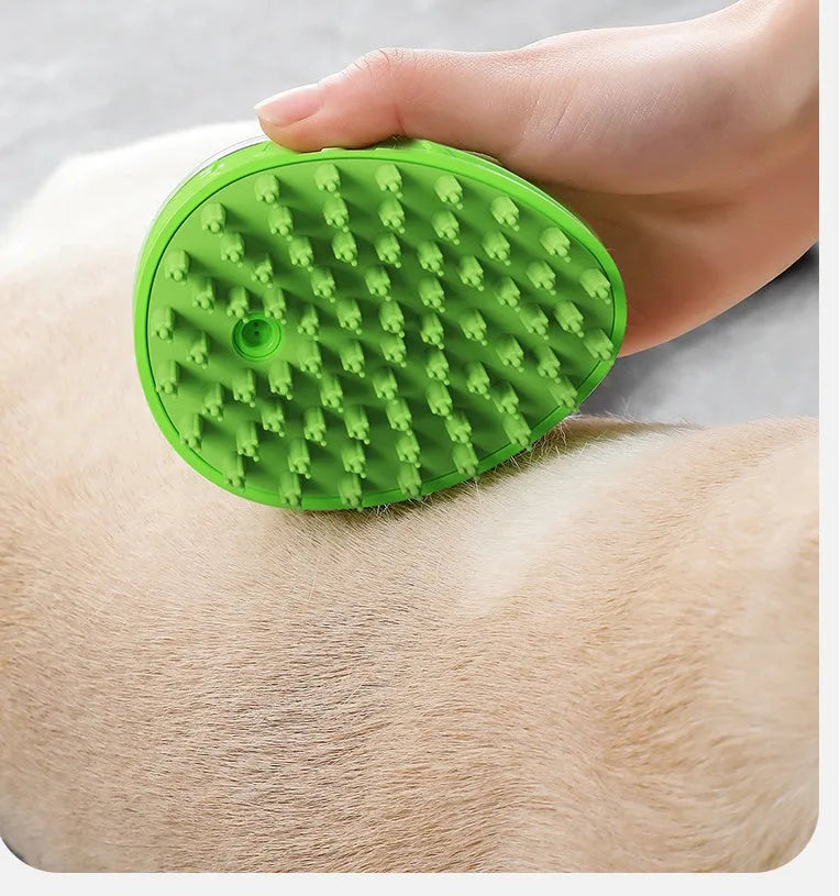 Pet bath brush in TPR and PP plastic, 7.8 x 8.8 x 10.2 cm, 90 g, shown in Blue or Green