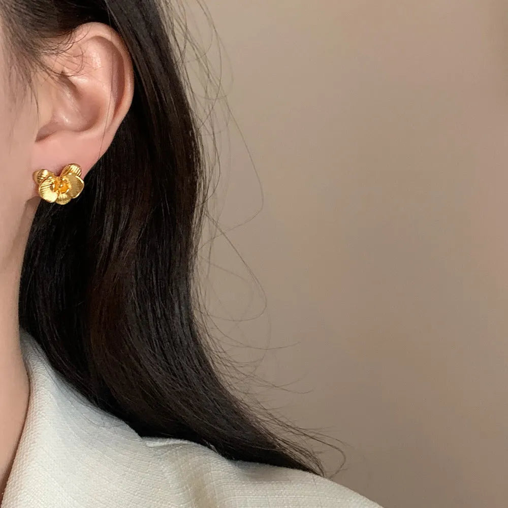 Gold and silver flower earrings with copper base and petal design retro style women's jewellery