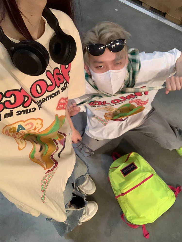 Cartoon hamburger dog printed cotton T-shirt in loose fit casual style