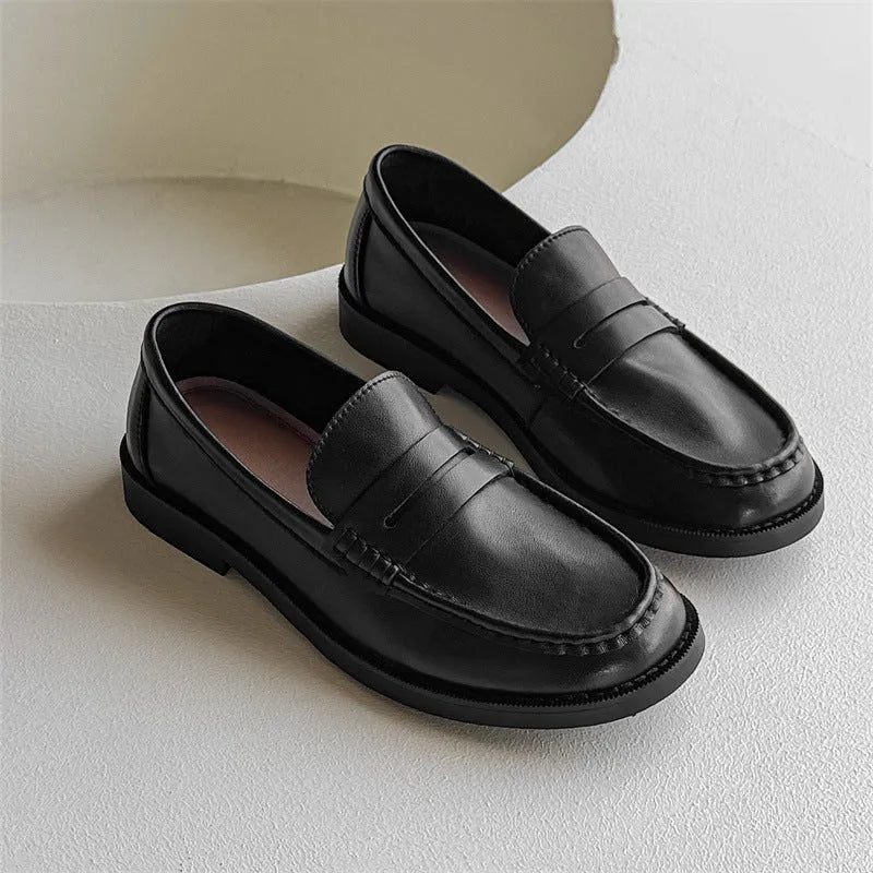 Men's slip-on casual shoes in retro business style available in four colours