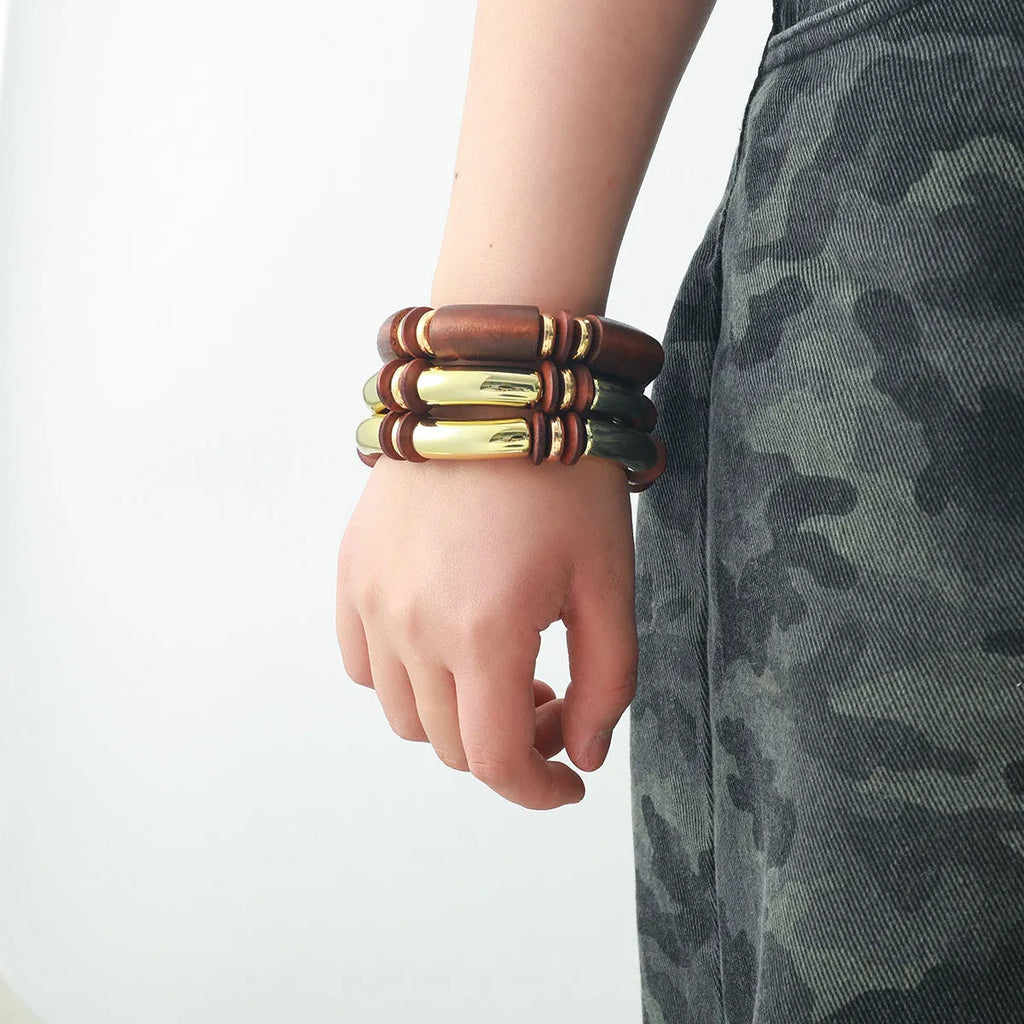 Women multi-layer wooden necklace and bracelet set with alloy chain and circular pendant design