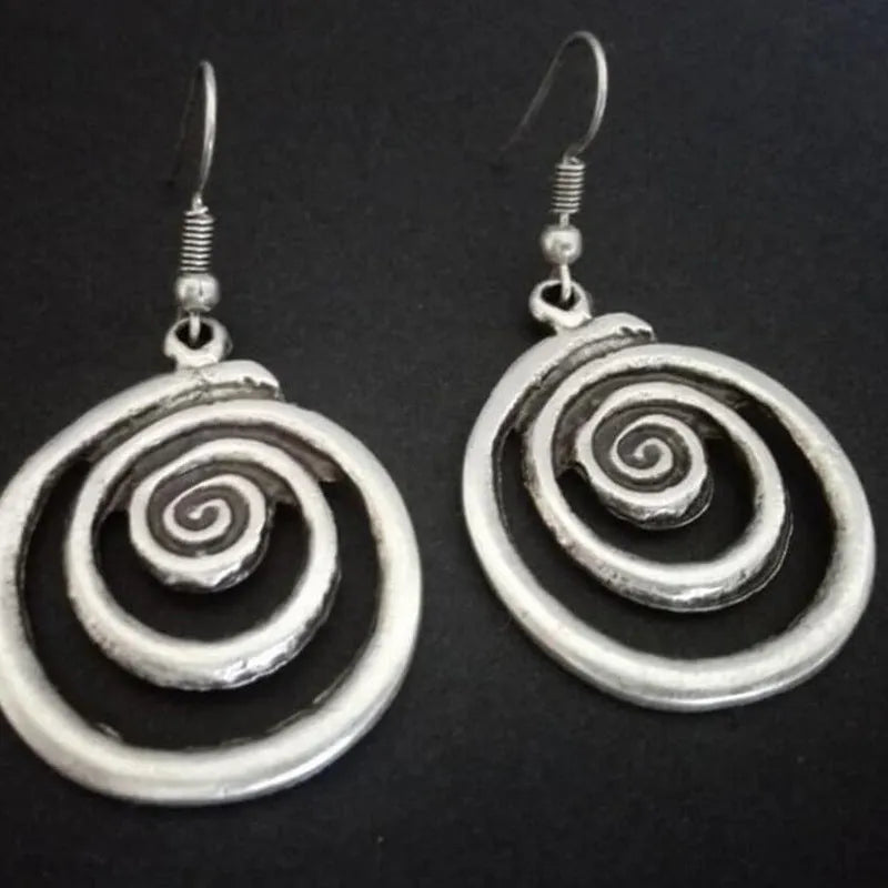 Geometric spiral distressed earrings in silver alloy with retro national style design