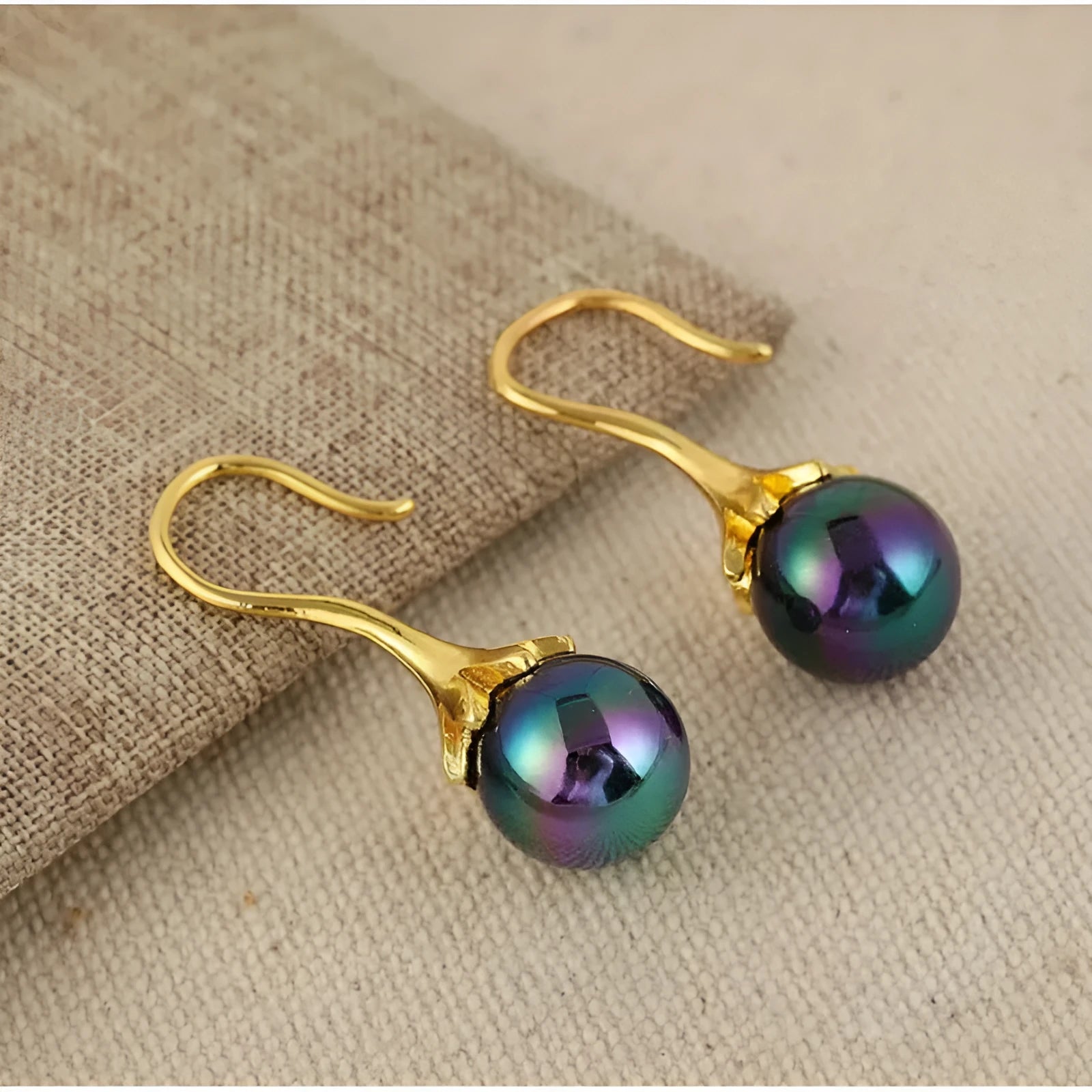Gold retro fashion women's earrings with electroplated alloy construction for office wear