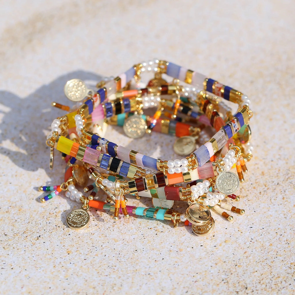 Women's handcrafted imitation pearl beaded bracelet in European-inspired design