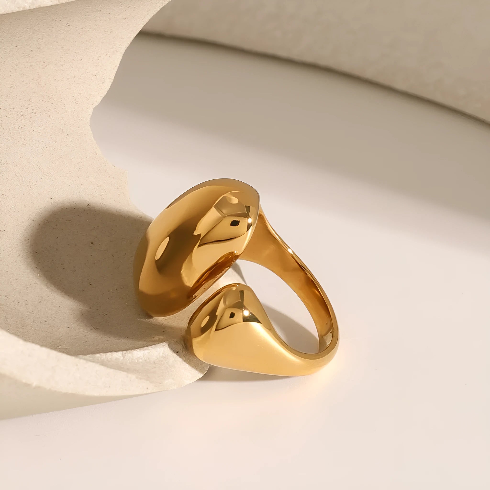 Women's stainless steel geometric open ring with electroplated finish