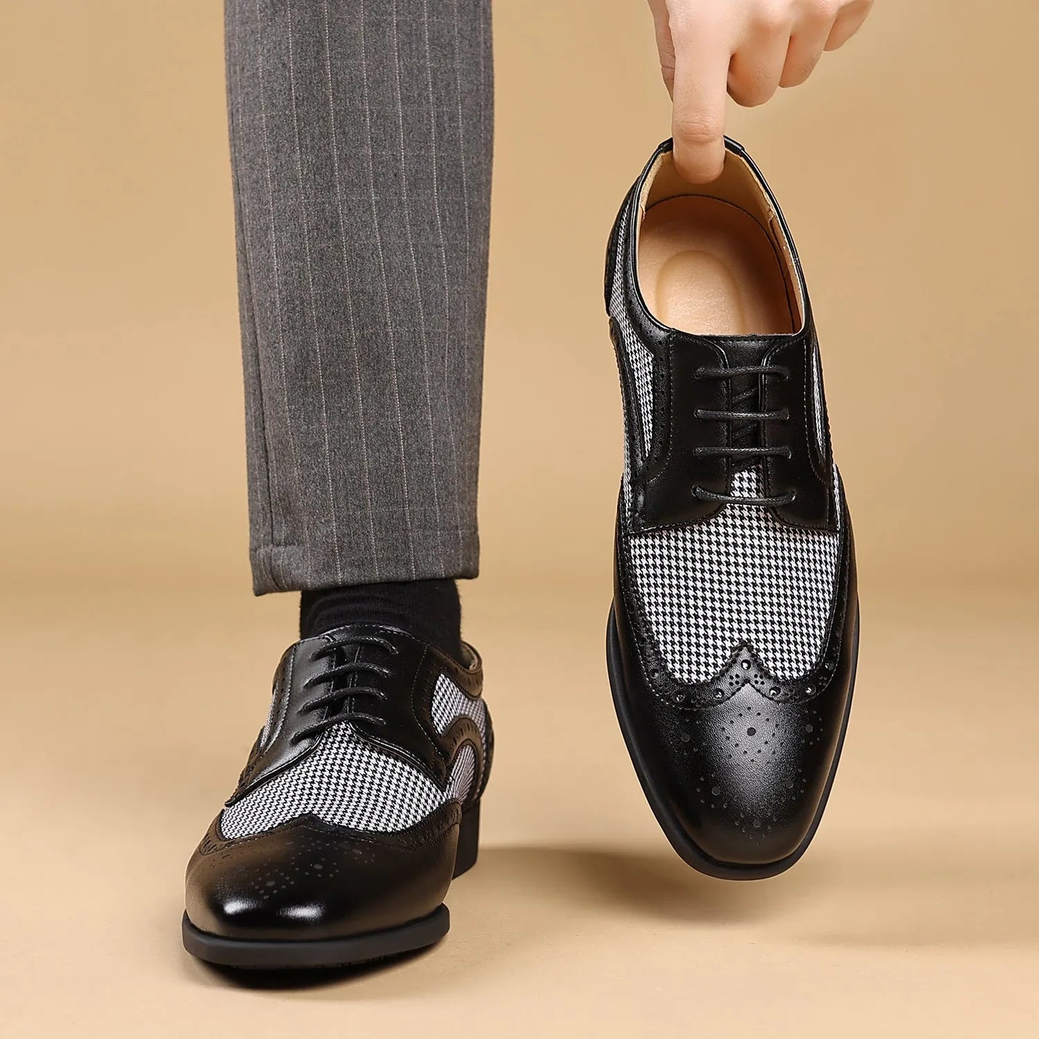 Men's black houndstooth pattern casual lace-up shoes with a rubber sole and square toe.