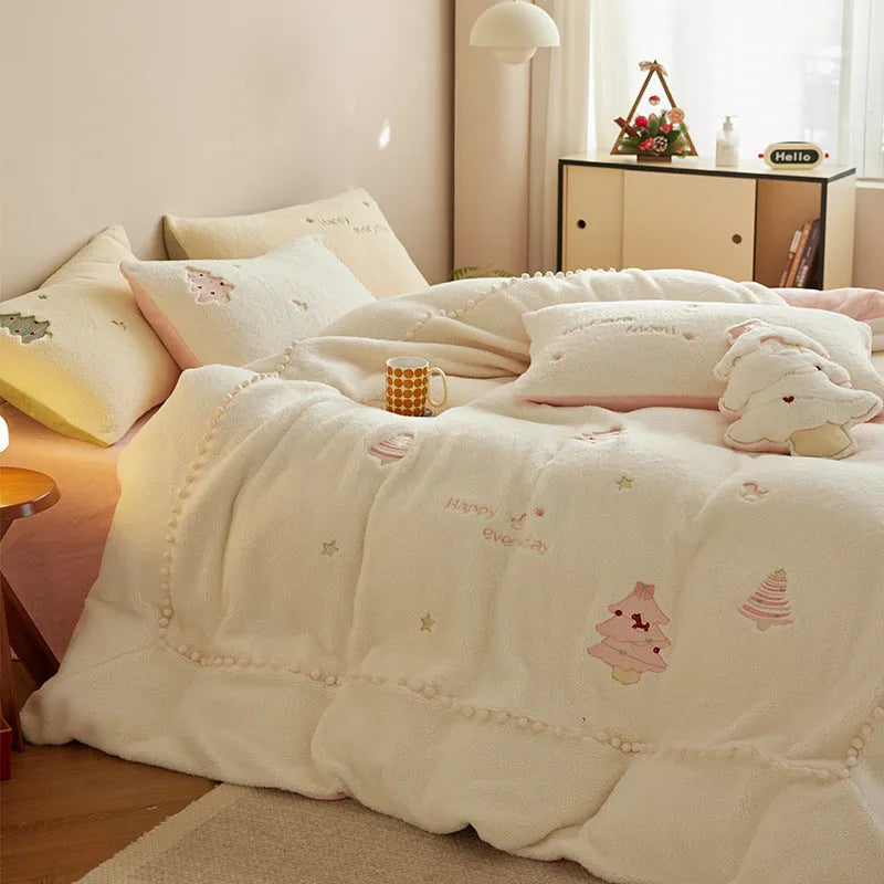 Winter milk fibre four-piece bedding set with Christmas tree pattern on quilt cover, sheet and pillowcases