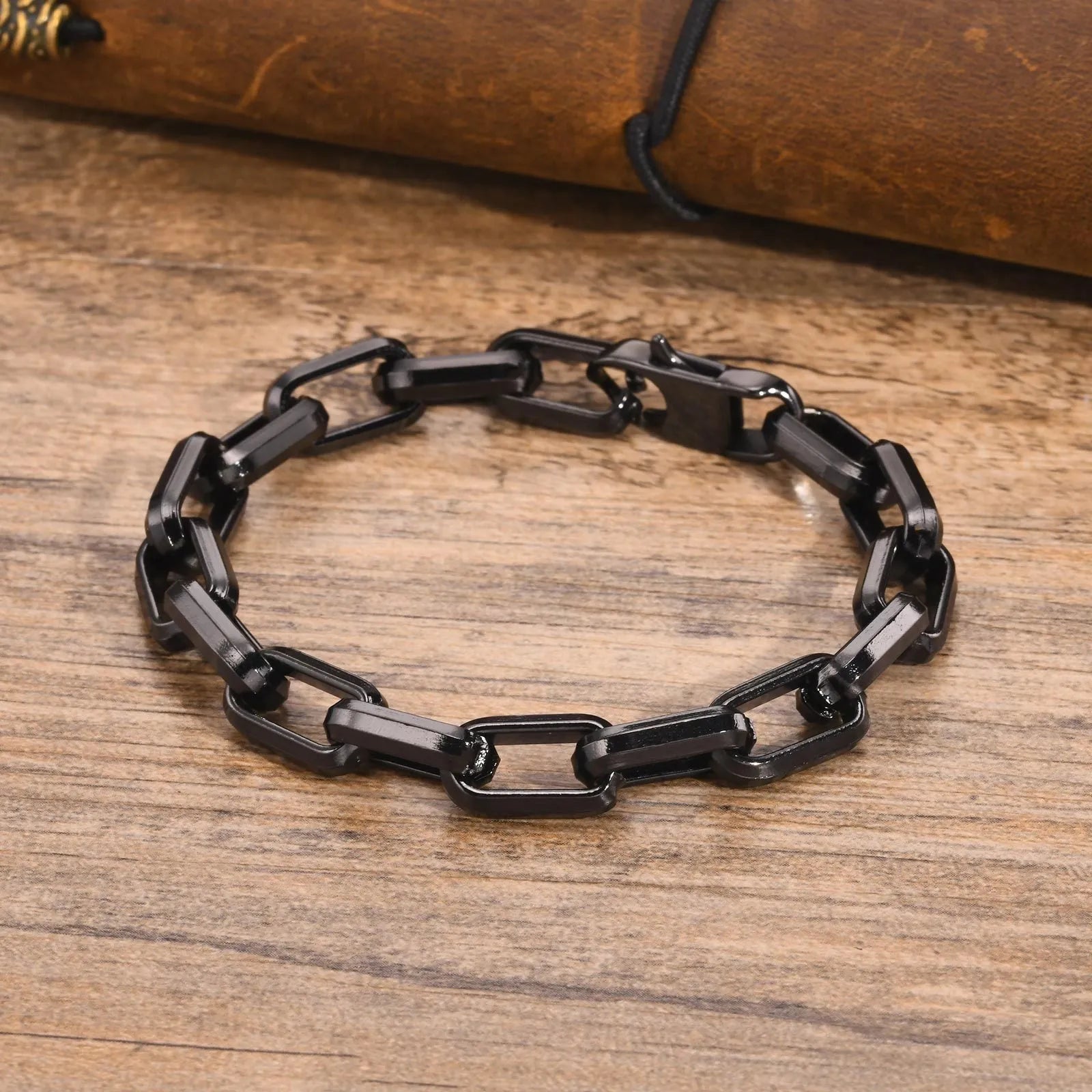 Men's simple square chain titanium steel bracelet in steel, gold, black, and retro electroplated colours.