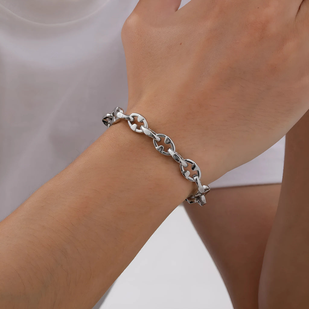 Thick geometric stainless steel chain bracelet for men in hip hop style.