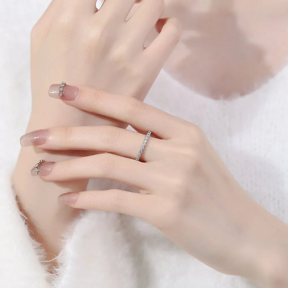 Women's geometric open mouth ring with diamond tail detailing in Korean style