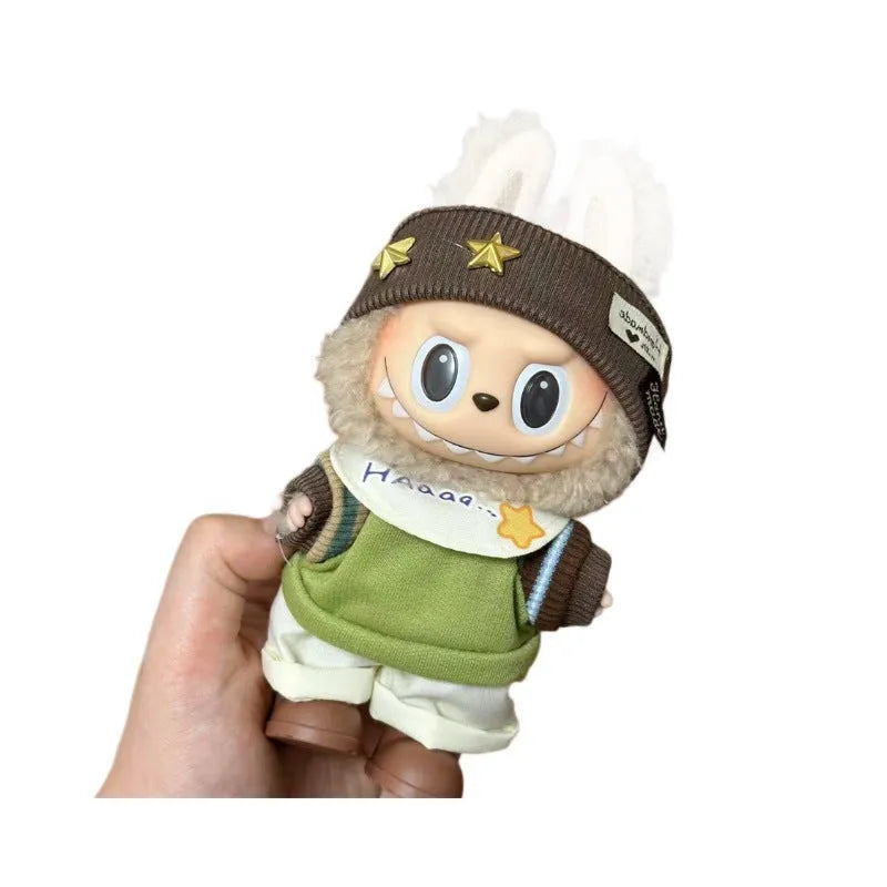 Plastic clothing outfit for 17cm tall vinyl figurines and dolls with multiple style options