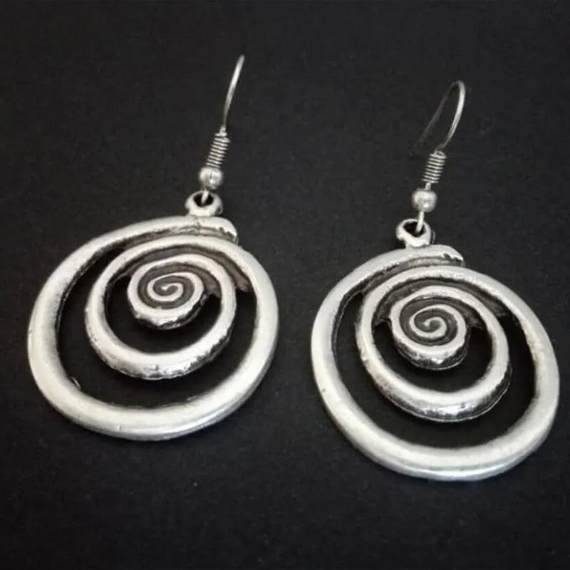 Geometric spiral distressed earrings in silver alloy with retro national style design