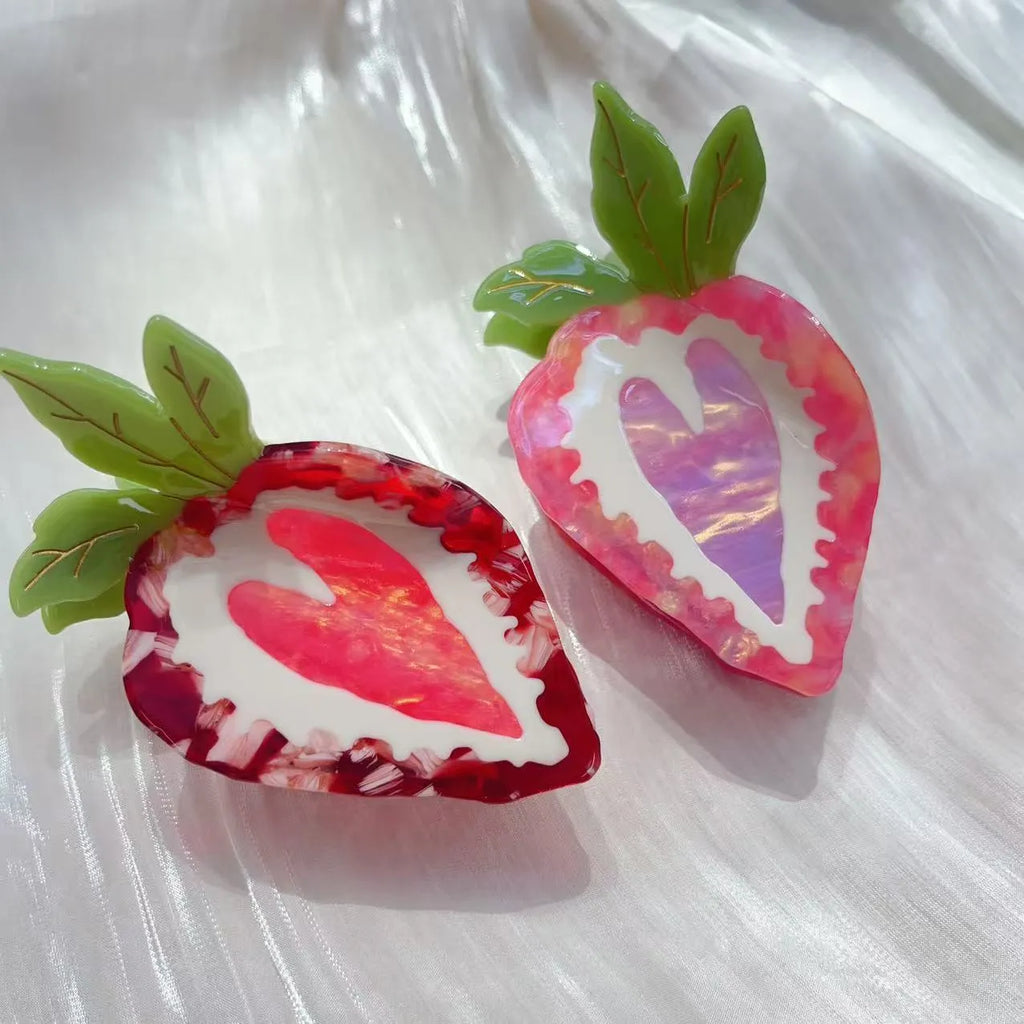 Handmade strawberry hairpin in pastoral style, available in red and pink colours for girls' hair accessories.