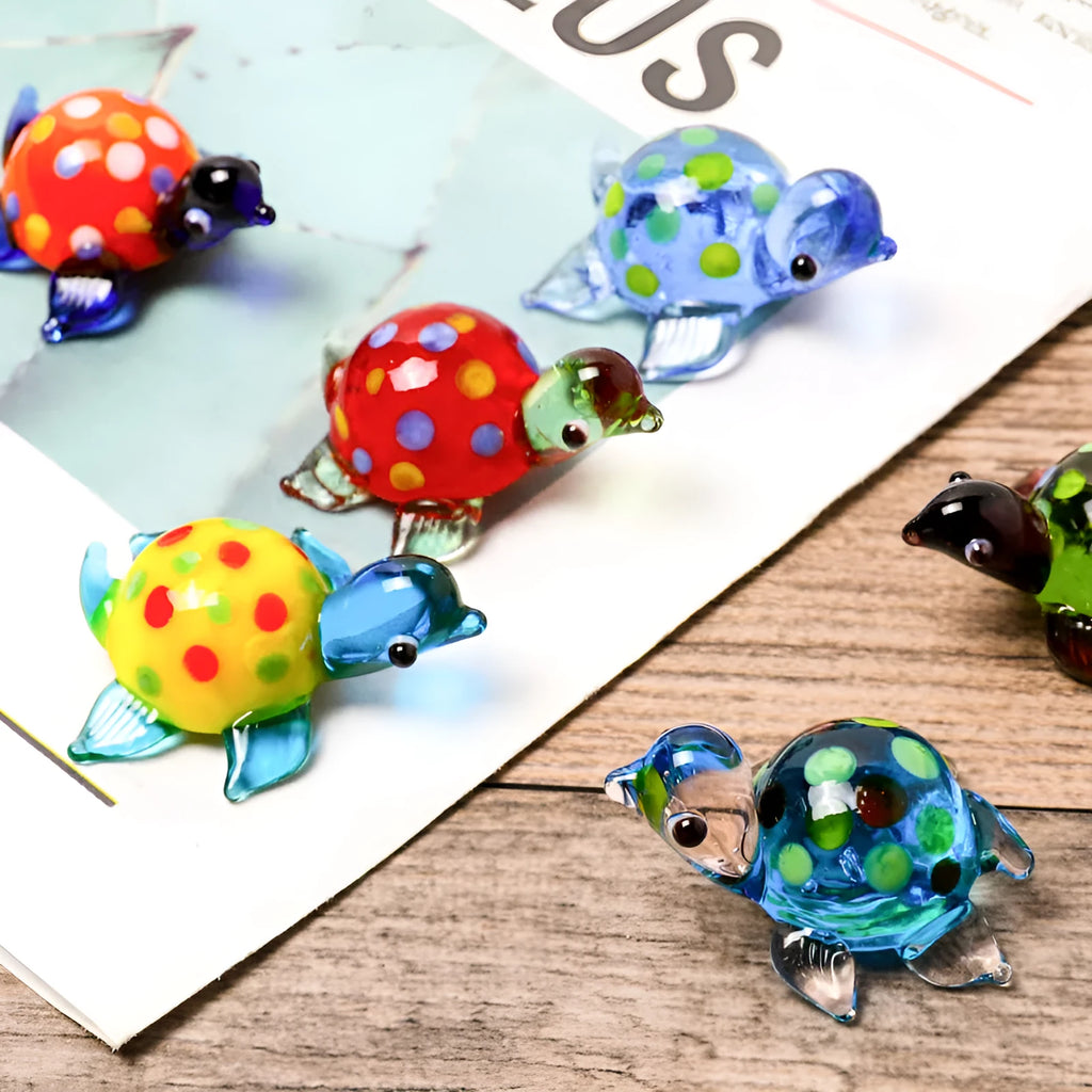 Geometric glass turtle ornament in modern simplicity style for desktop decoration.