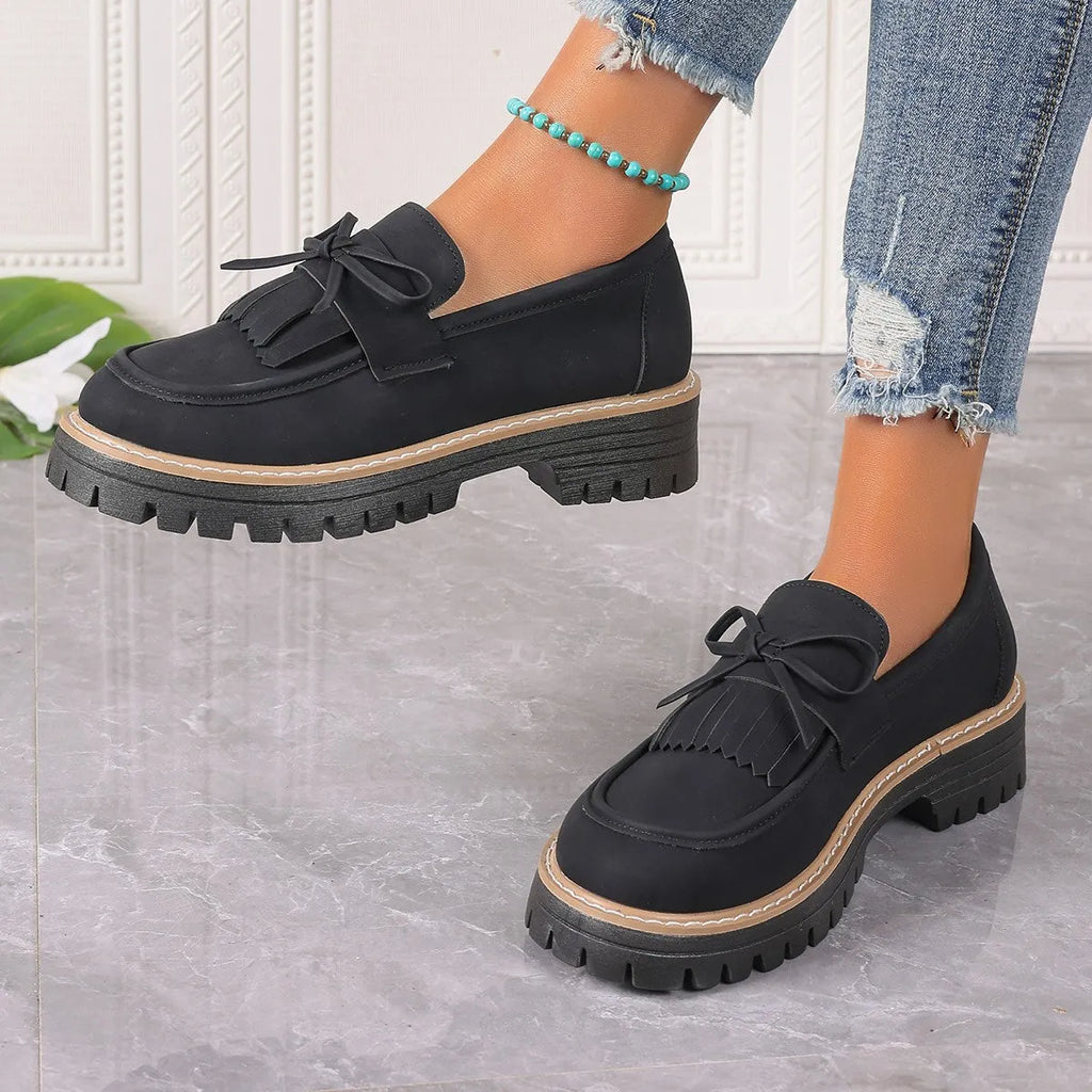 Plus size women's black loafers with tassel and bowknot decoration, chunky heel, round toe