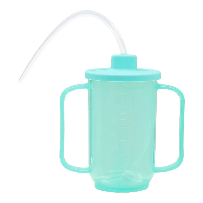 Oblique mouth anti-choke drinking cup with handle and lid for bedridden patients