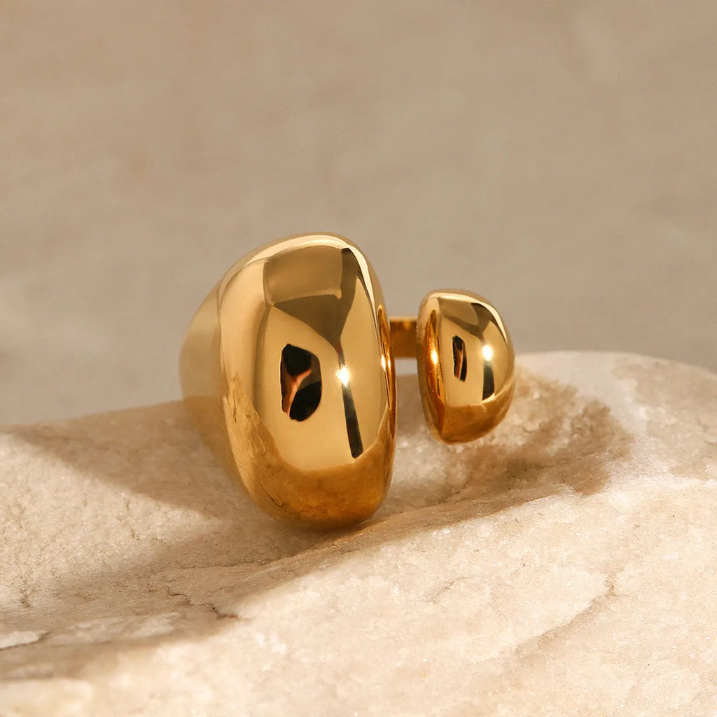 Women's stainless steel geometric open ring with electroplated finish