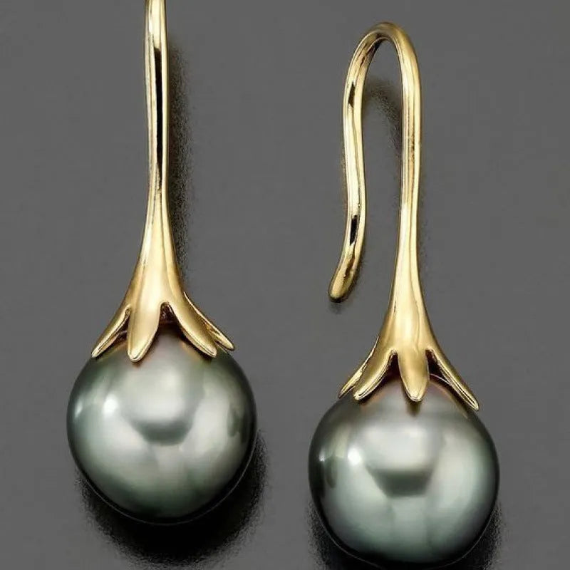 Gold retro fashion women's earrings with electroplated alloy construction for office wear