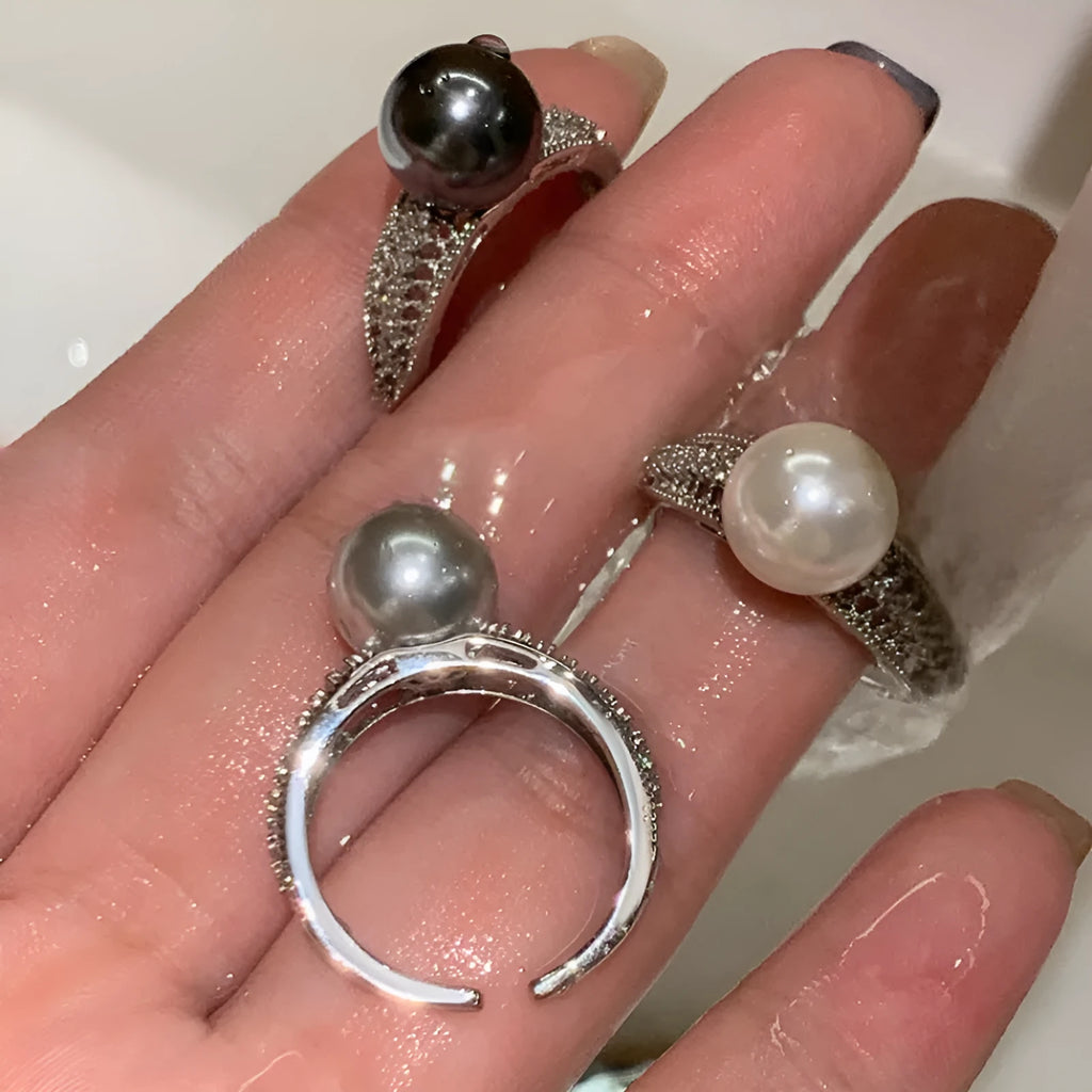 Adjustable copper finger ring with geometric black pearl design, open index construction