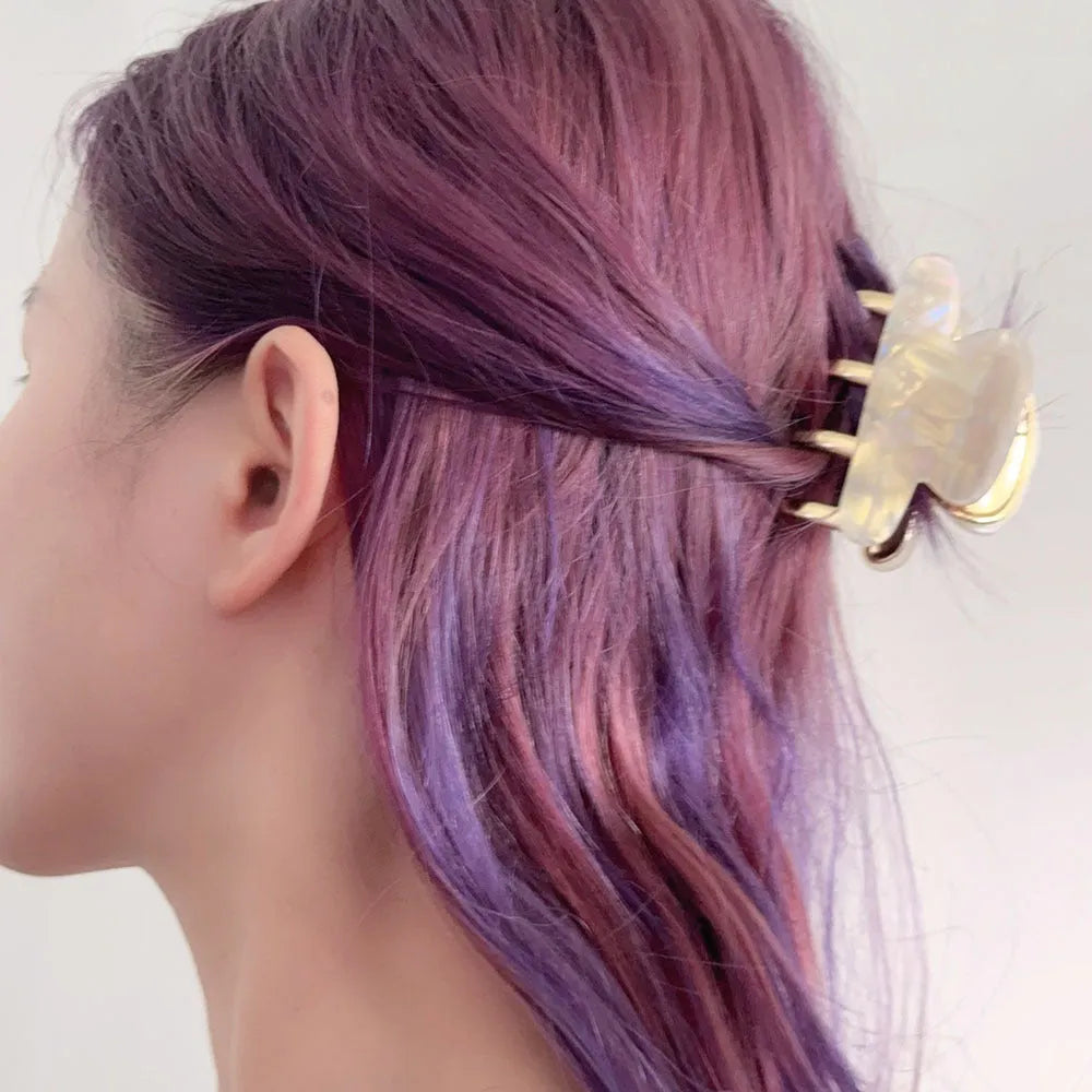 Medium metal grip acetate hair barrettes in retro dopamine style with R08 colour options