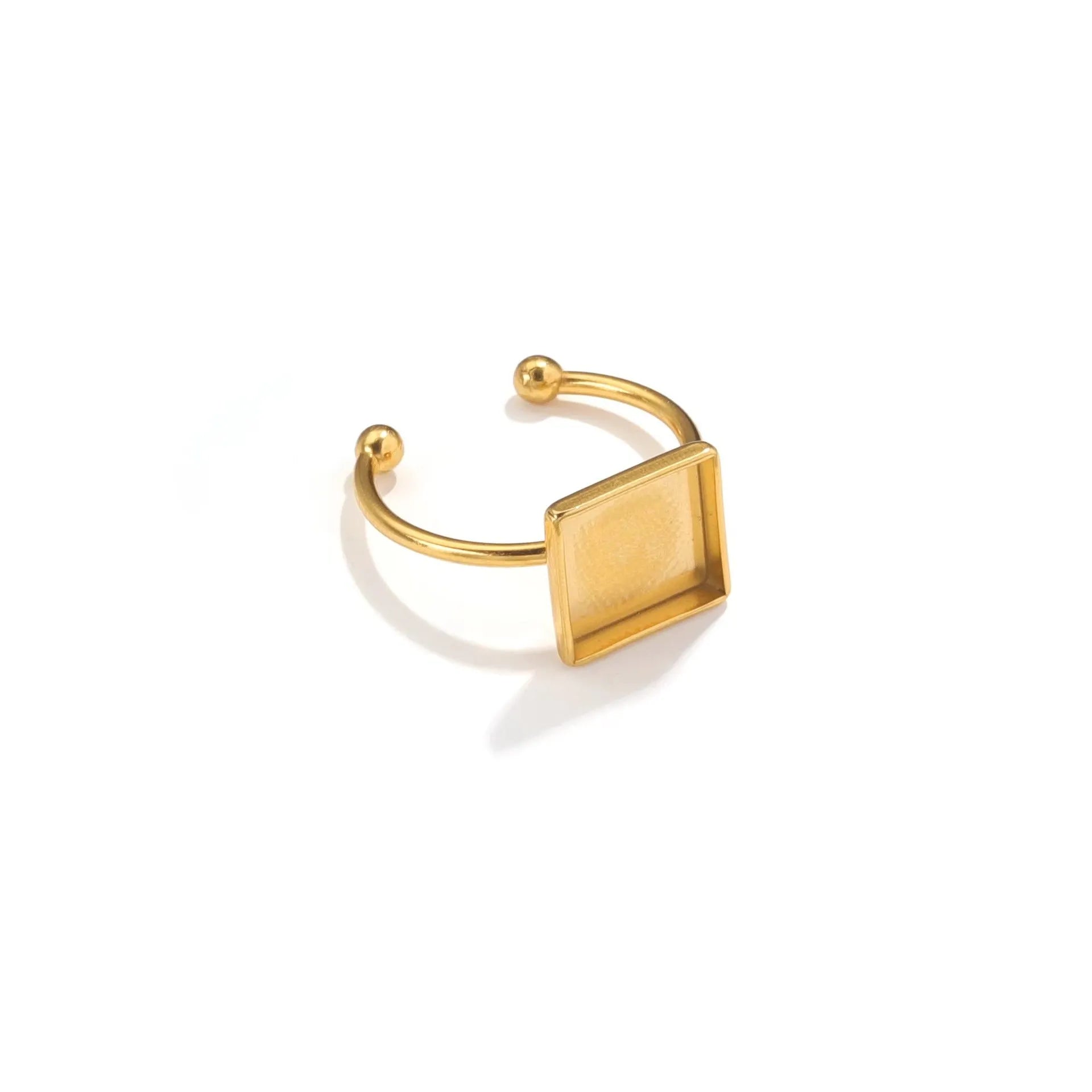 Golden electroplated stainless steel ring holder with totem pattern for DIY jewellery making